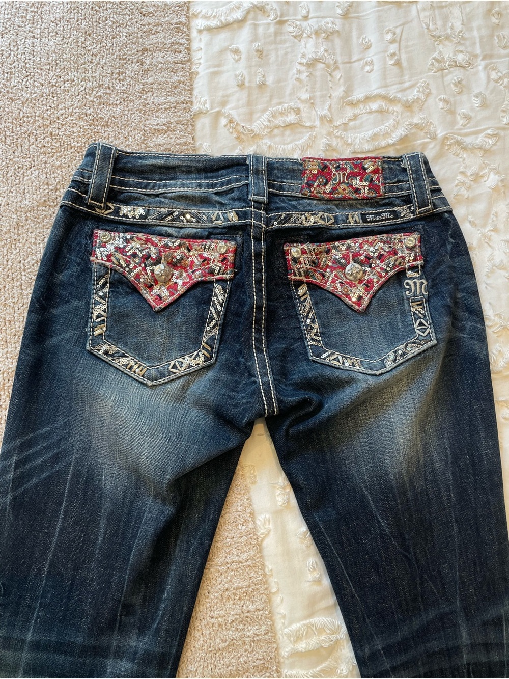 Miss Me Dark Blue Skinny Jeans with Embroidered Back Pockets - size 27